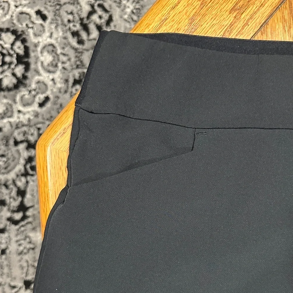 *GREG NORMAN* Plus Black Skort w/ Side Pockets x Silver Accent Size XXL